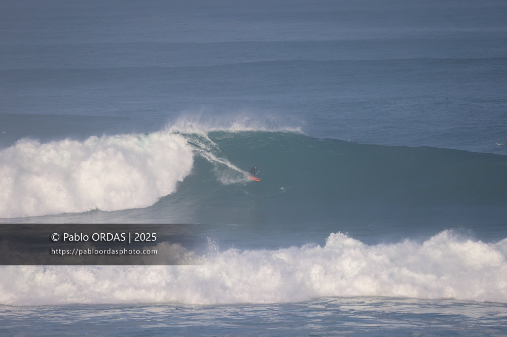 Lucas Espil, pendant la session du 13 décembre 2025 à Guéthary, France (Photo Pablo ORDAS)