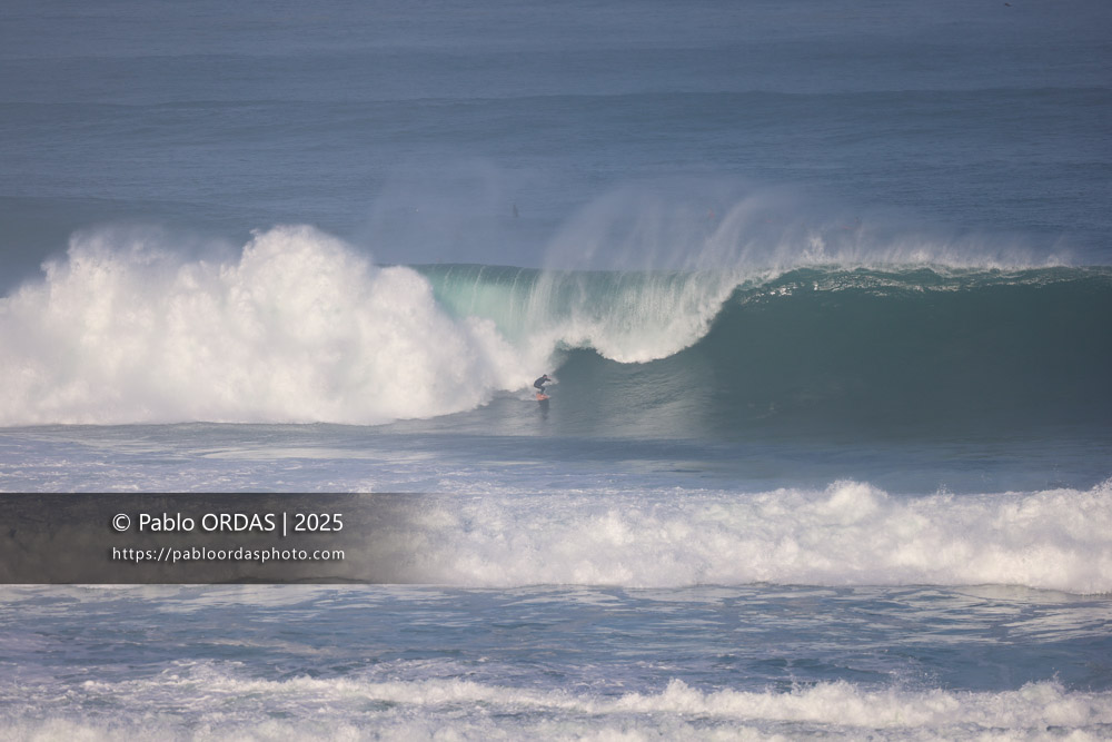 Lucas Espil, pendant la session du 13 décembre 2025 à Guéthary, France (Photo Pablo ORDAS)