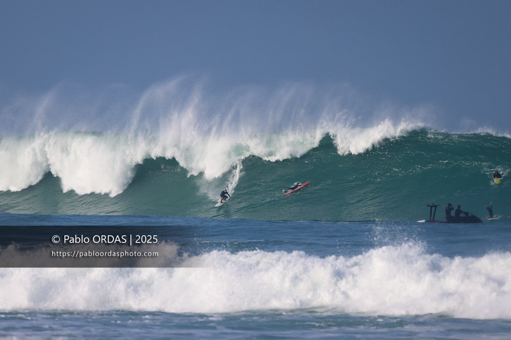 Félix Morau, pendant la session du 13 décembre 2025 à Guéthary, France (Photo Pablo ORDAS)
