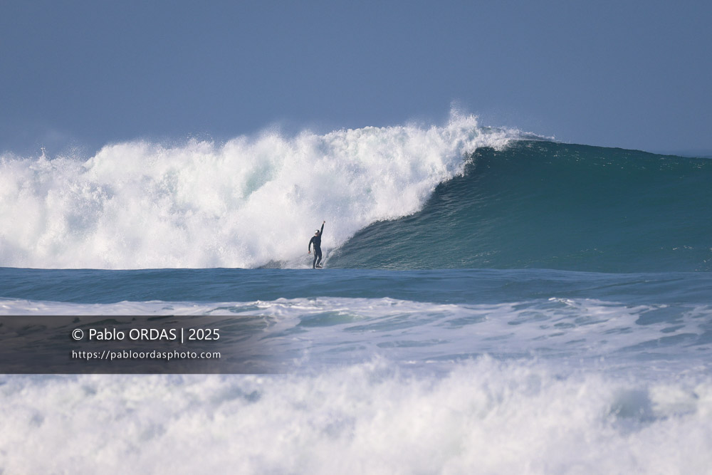 Félix Morau, pendant la session du 13 décembre 2025 à Guéthary, France (Photo Pablo ORDAS)