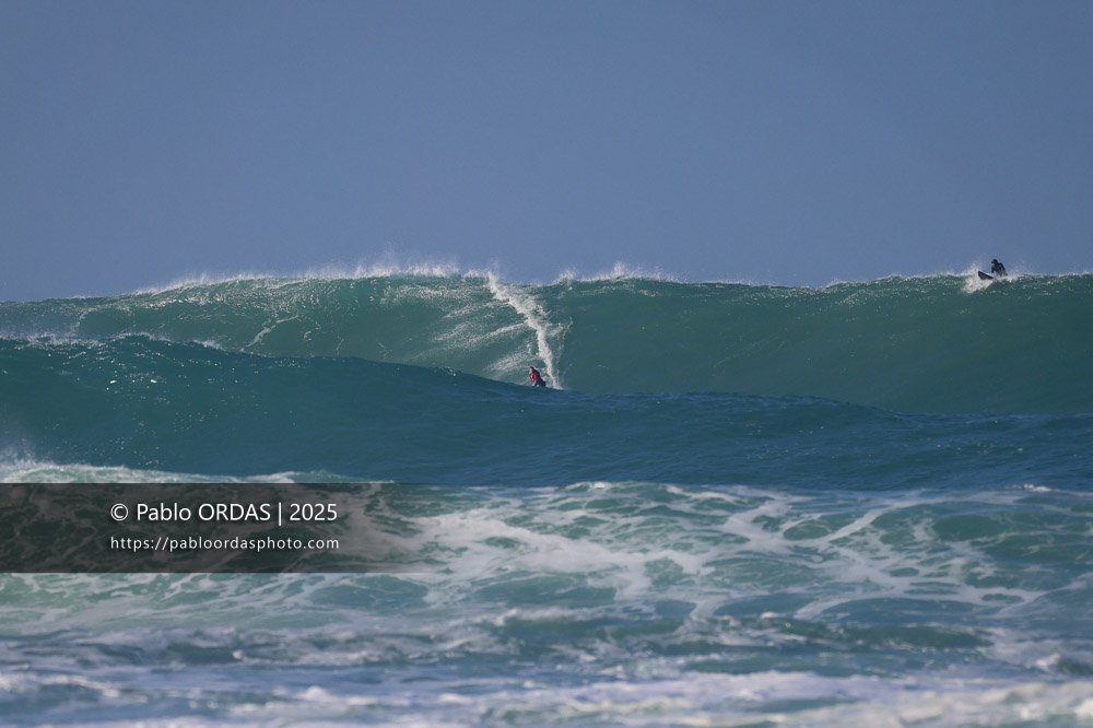 Jade Magnien, pendant la session du 13 décembre 2025 à Guéthary, France (Photo Pablo ORDAS)