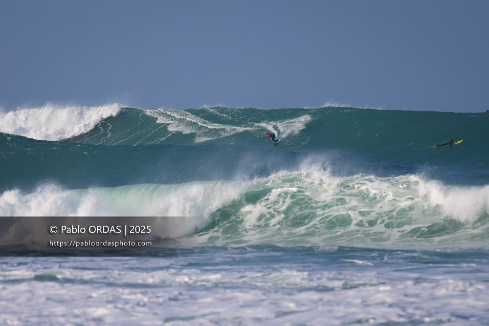 Jade Magnien, pendant la session du 13 décembre 2025 à Guéthary, France (Photo Pablo ORDAS)