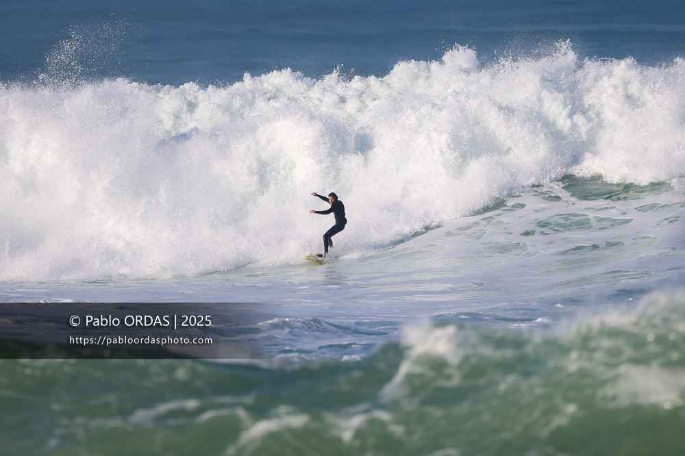 Kepa Housset, pendant la session du 13 décembre 2025 à Guéthary, France (Photo Pablo ORDAS)