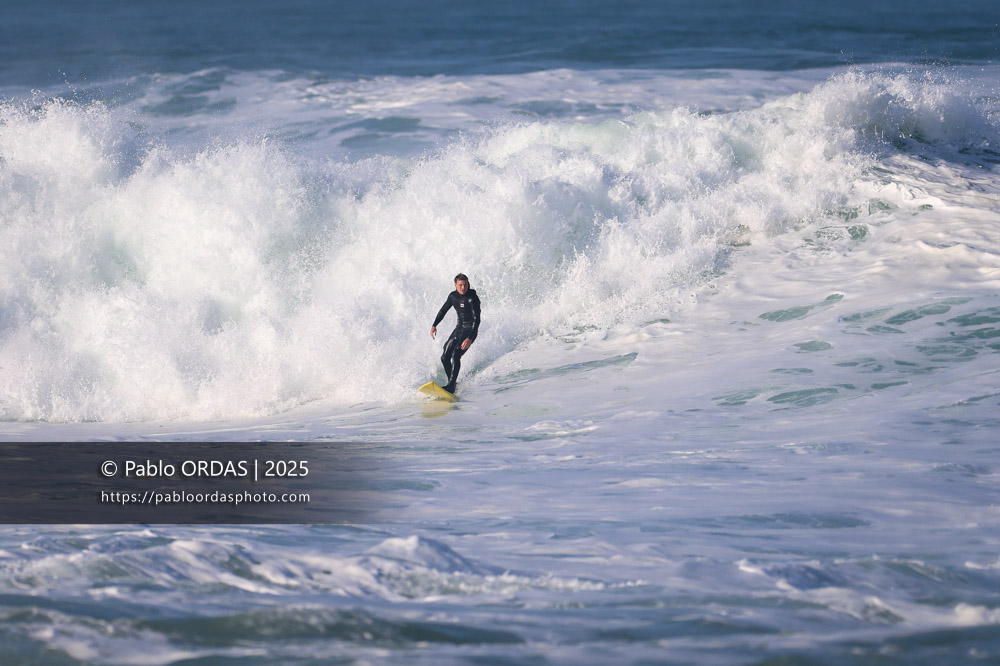 Kepa Housset, pendant la session du 13 décembre 2025 à Guéthary, France (Photo Pablo ORDAS)