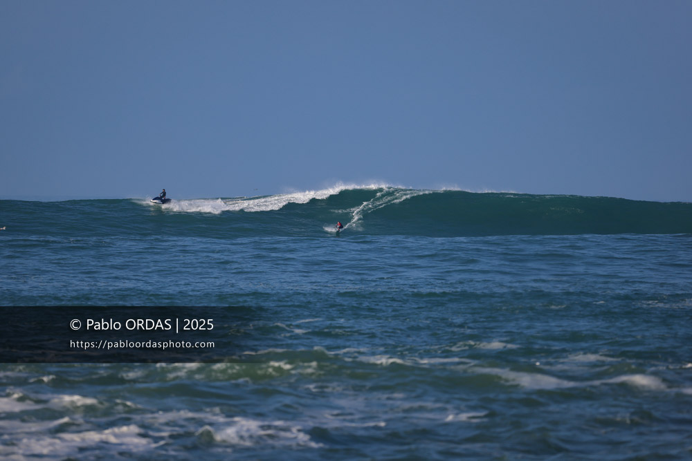 Jade Magnien, pendant la session du 13 décembre 2025 à Guéthary, France (Photo Pablo ORDAS)