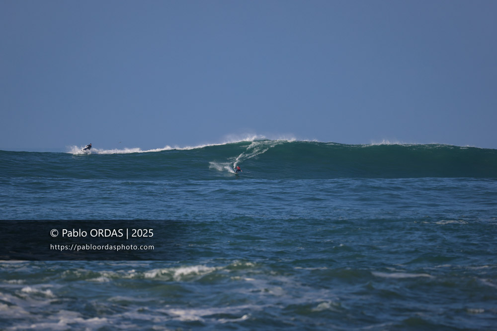 Jade Magnien, pendant la session du 13 décembre 2025 à Guéthary, France (Photo Pablo ORDAS)