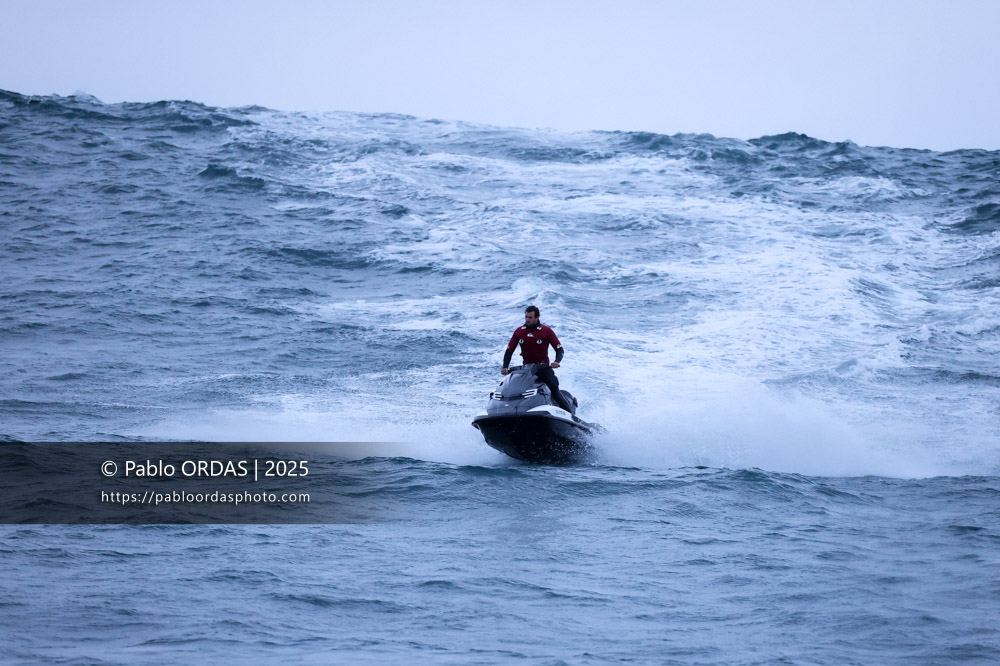 Paul Loustau, pendant la session du 19 décembre 2025 à Belharra, France (Photo Pablo ORDAS)