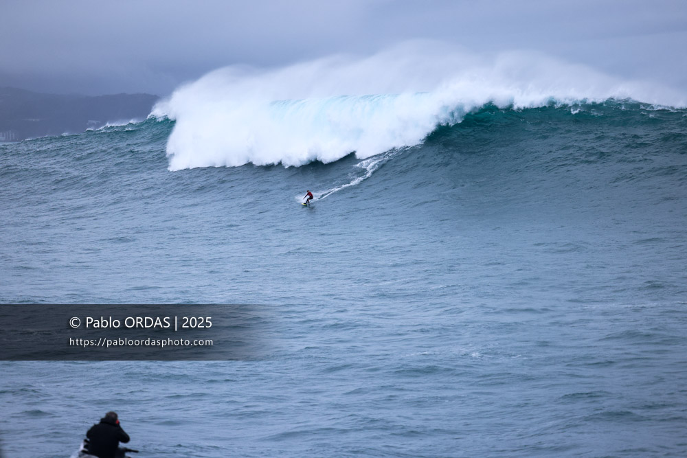 Louis Marchiset, pendant la session du 19 décembre 2025 à Belharra, France (Photo Pablo ORDAS)