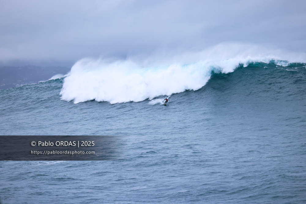 Louis Marchiset, pendant la session du 19 décembre 2025 à Belharra, France (Photo Pablo ORDAS)