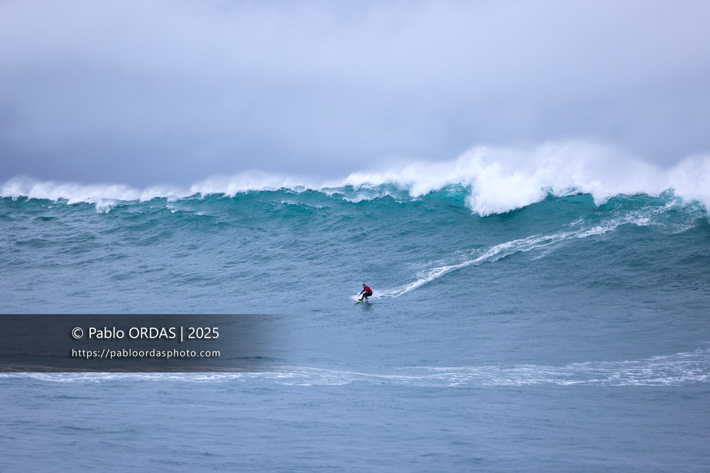 Louis Marchiset, pendant la session du 19 décembre 2025 à Belharra, France (Photo Pablo ORDAS)