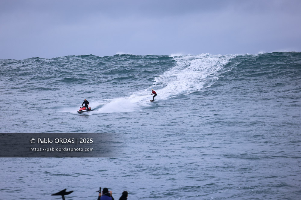 Sacha Fellous, pendant la session du 19 décembre 2025 à Belharra, France (Photo Pablo ORDAS)