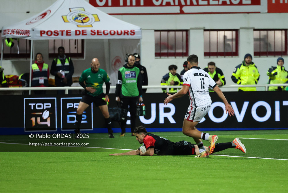 Enzo Selponi, lors du match de Pro D2 entre le Biarritz olympique et Oyonnax, le 19 décembre 2025 au stade Aguiléra de Biarritz, France (Photo Pablo ORDAS)
