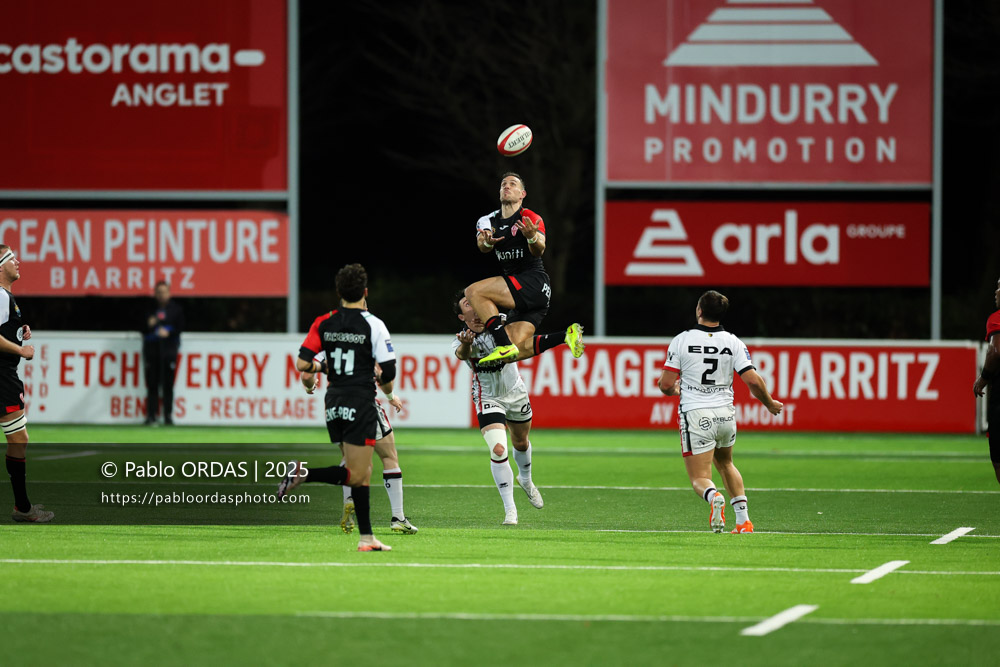 Kylian Jaminet, lors du match de Pro D2 entre le Biarritz olympique et Oyonnax, le 19 décembre 2025 au stade Aguiléra de Biarritz, France (Photo Pablo ORDAS)