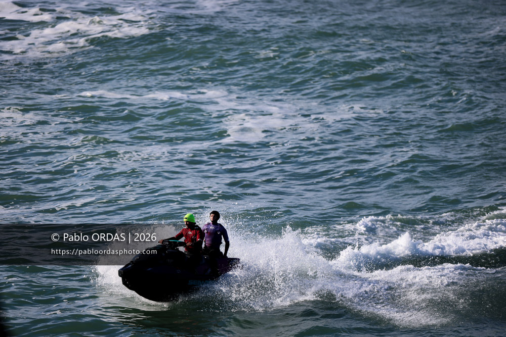 Andony Abaigar, Maud Le Car, pendant la session du 23 janvier 2026 à Guéthary, France (Photo Pablo ORDAS)
