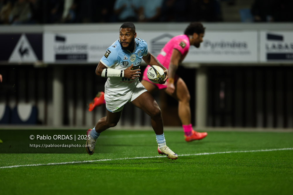 Cheikh Tiberghien, lors du match de Top 14 entre l'Aviron bayonnais et le Stade français Paris, le 27 décembre 2025 au stade Jean Dauger de Bayonne, France (Photo Pablo ORDAS)