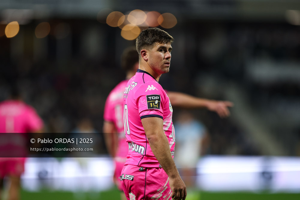 Louis Carbonel, lors du match de Top 14 entre l'Aviron bayonnais et le Stade français Paris, le 27 décembre 2025 au stade Jean Dauger de Bayonne, France (Photo Pablo ORDAS)