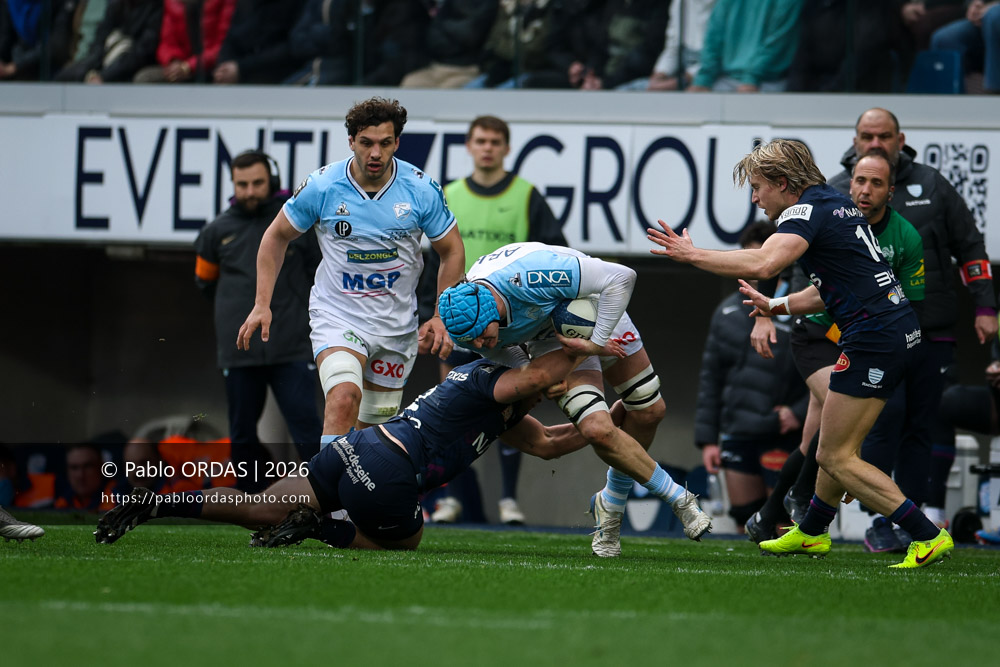 Arthur Iturria, lors du match de Top 14 entre l'Aviron bayonnais et le Racing 92, le 14 février 2026 au stade Jean Dauger de Bayonne, France (Photo Pablo ORDAS)