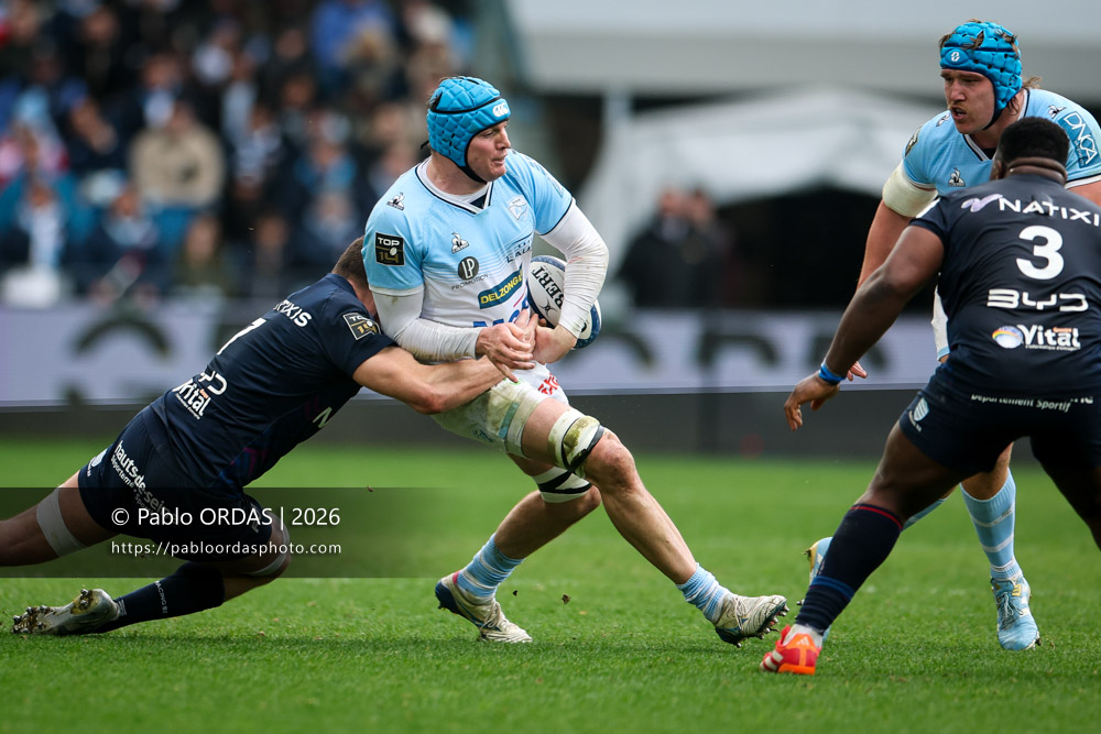 Arthur Iturria, lors du match de Top 14 entre l'Aviron bayonnais et le Racing 92, le 14 février 2026 au stade Jean Dauger de Bayonne, France (Photo Pablo ORDAS)