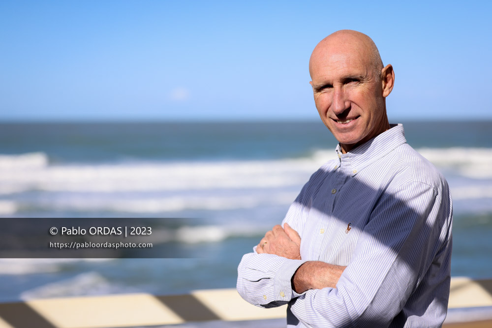 Portrait de l'ancien joueur et entraîneur du XV de France et de Biarritz, Patrice Lagisquet, le 26 octobre 2023 à Anglet, France (Photo Pablo ORDAS)

