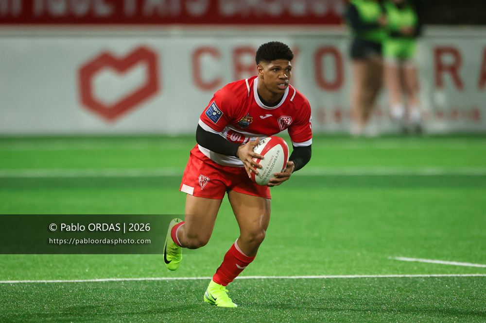 Joe Jonas, lors du match de Pro D2 entre le Biarritz olympique et Provence Rugby, le 6 mars 2026 au stade Aguiléra de Biarritz, France (Photo Pablo ORDAS)
