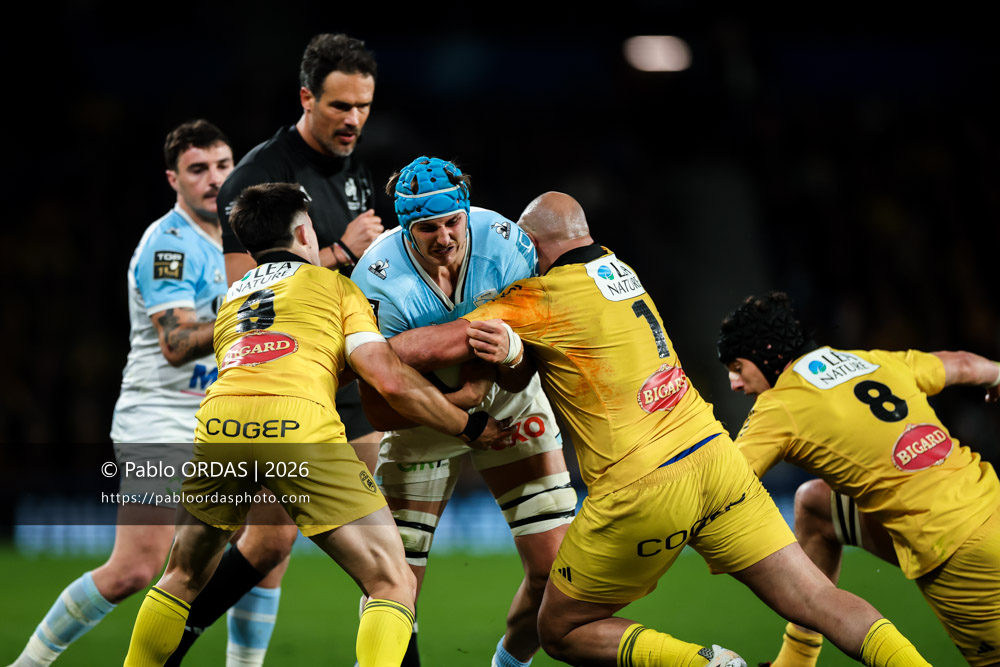 Esteban Capilla, lors du match de Top 14 entre l'Aviron bayonnais et le Stade rochelais, le 28 mars 2026 au stade Anoeta de Saint-Sébastien, Espagne (Photo Pablo ORDAS)