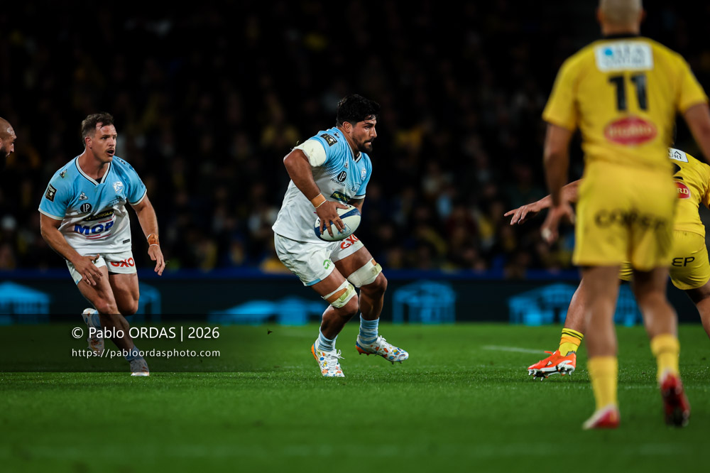 Rodrigo Bruni, lors du match de Top 14 entre l'Aviron bayonnais et le Stade rochelais, le 28 mars 2026 au stade Anoeta de Saint-Sébastien, Espagne (Photo Pablo ORDAS)