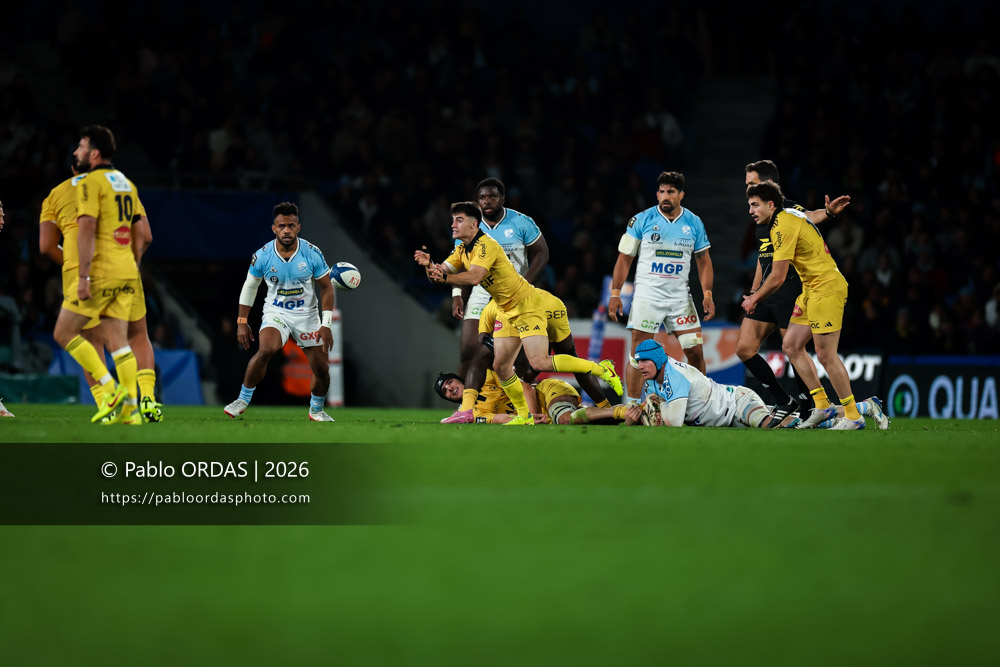 Nolann Le Garrec, lors du match de Top 14 entre l'Aviron bayonnais et le Stade rochelais, le 28 mars 2026 au stade Anoeta de Saint-Sébastien, Espagne (Photo Pablo ORDAS)