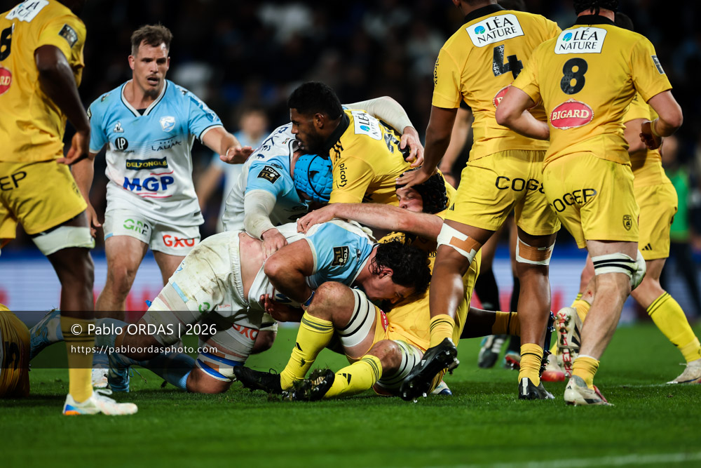Lucas Paulos, lors du match de Top 14 entre l'Aviron bayonnais et le Stade rochelais, le 28 mars 2026 au stade Anoeta de Saint-Sébastien, Espagne (Photo Pablo ORDAS)