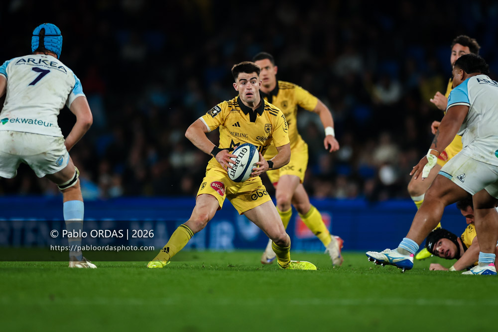 Nolann Le Garrec, lors du match de Top 14 entre l'Aviron bayonnais et le Stade rochelais, le 28 mars 2026 au stade Anoeta de Saint-Sébastien, Espagne (Photo Pablo ORDAS)