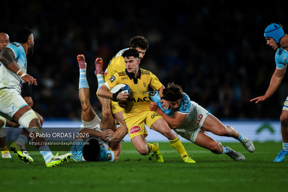 Nolann Le Garrec, lors du match de Top 14 entre l'Aviron bayonnais et le Stade rochelais, le 28 mars 2026 au stade Anoeta de Saint-Sébastien, Espagne (Photo Pablo ORDAS)