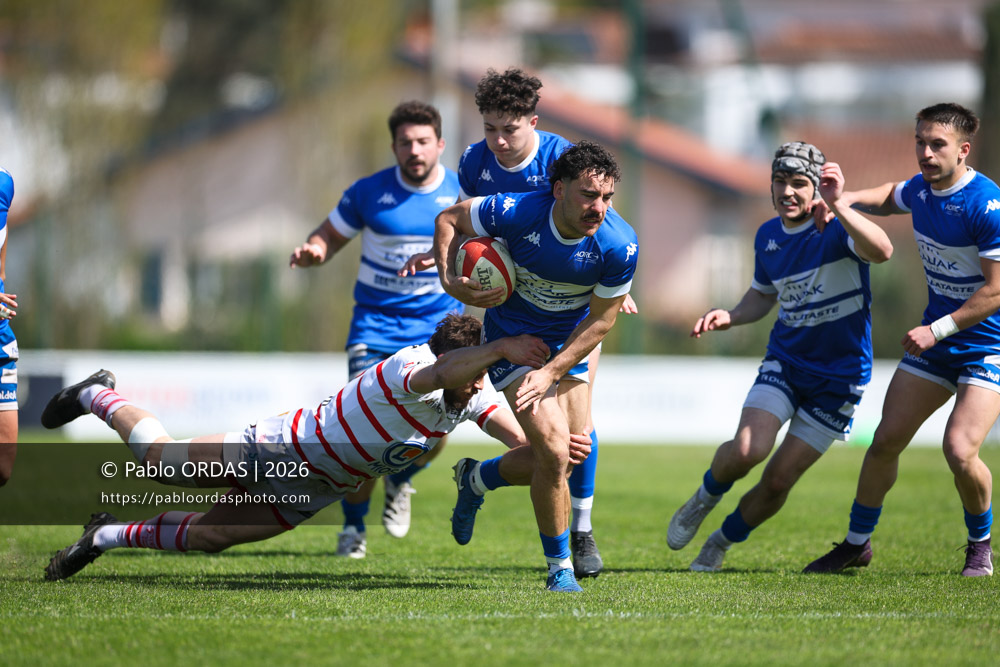 Jules Vanheye, lors du match de Nationale 2 entre l'Anglet olympique et Salles, le 29 mars 2026 au stade Saint-Jean d'Anglet, France (Photo Pablo ORDAS)