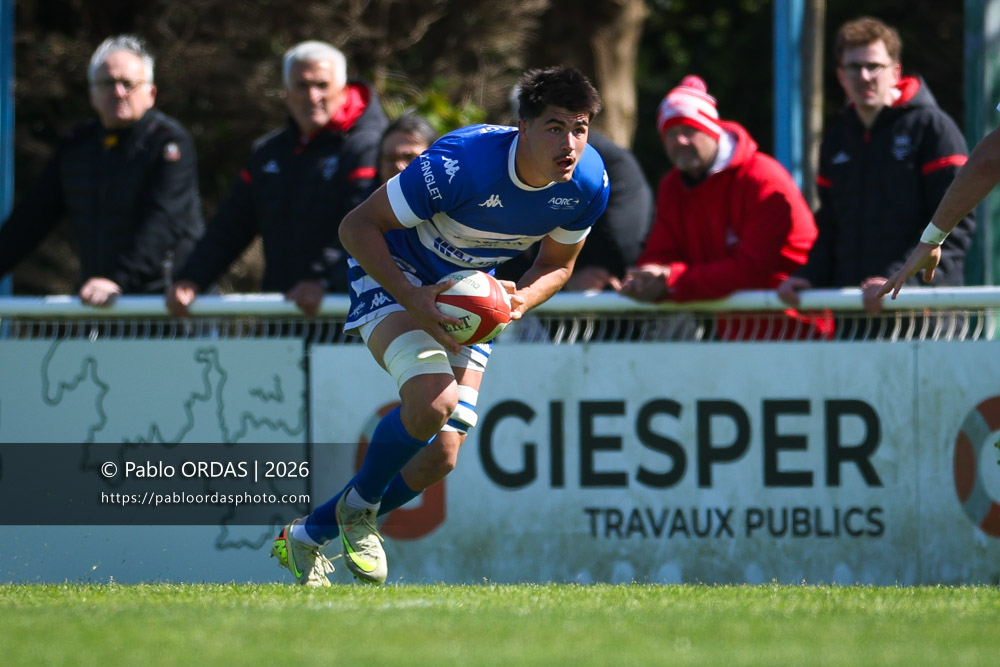Mateo Lacroix, lors du match de Nationale 2 entre l'Anglet olympique et Salles, le 29 mars 2026 au stade Saint-Jean d'Anglet, France (Photo Pablo ORDAS)