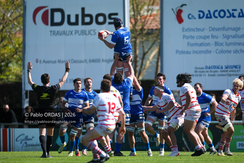 Florian Mansieux, lors du match de Nationale 2 entre l'Anglet olympique et Salles, le 29 mars 2026 au stade Saint-Jean d'Anglet, France (Photo Pablo ORDAS