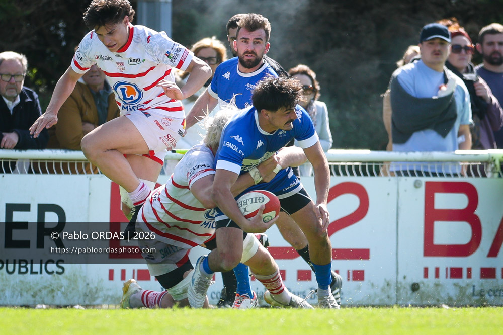 Iban Tsouladzé, lors du match de Nationale 2 entre l'Anglet olympique et Salles, le 29 mars 2026 au stade Saint-Jean d'Anglet, France (Photo Pablo ORDAS