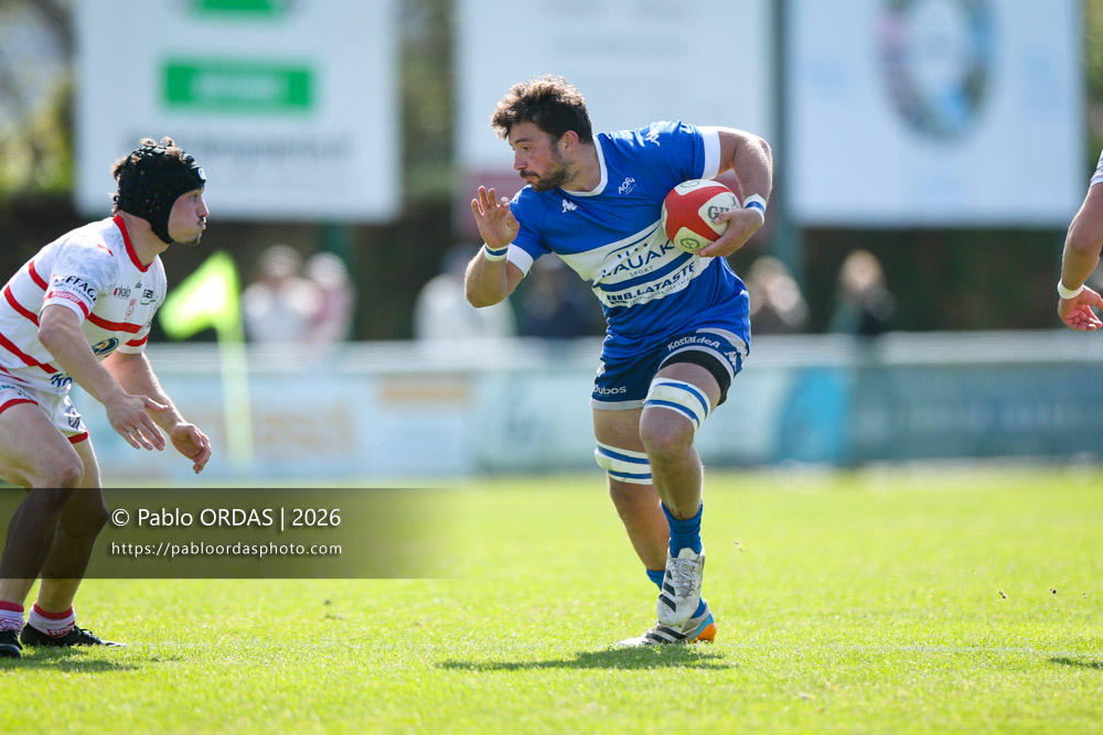 Damien Mena, lors du match de Nationale 2 entre l'Anglet olympique et Salles, le 29 mars 2026 au stade Saint-Jean d'Anglet, France (Photo Pablo ORDAS