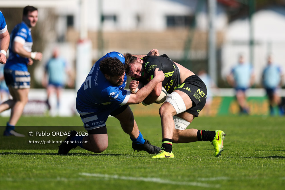 Hugo Rivet, lors du match de Nationale 2 entre l'Anglet olympique et Orléans, le 1er mars 2026 au stade Saint-Jean d'Anglet, France (Photo Pablo ORDAS)