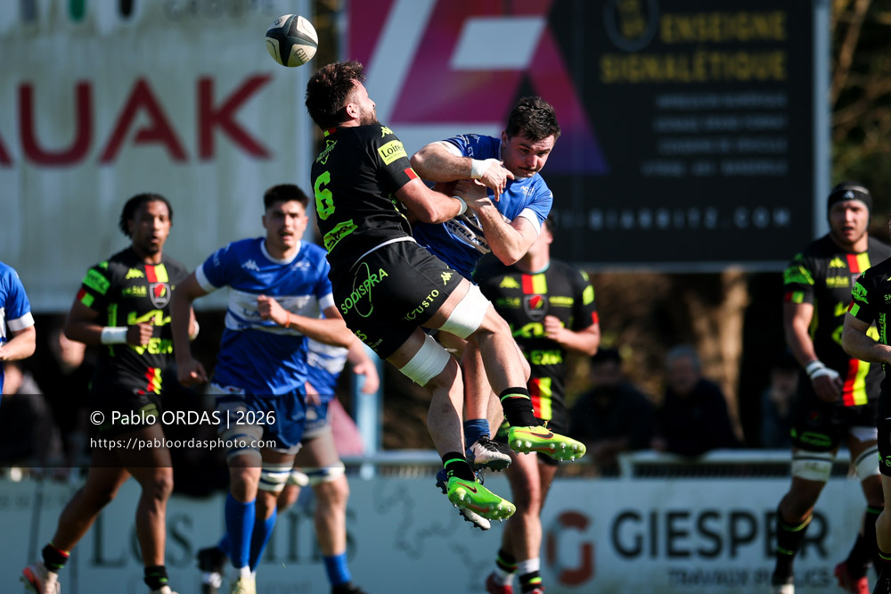Bixente Layan, lors du match de Nationale 2 entre l'Anglet olympique et Orléans, le 1er mars 2026 au stade Saint-Jean d'Anglet, France (Photo Pablo ORDAS)