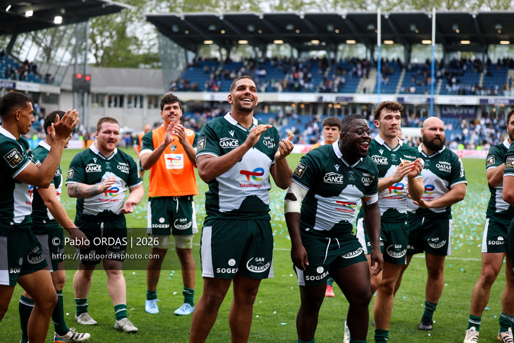 Jimi Maximin, Daniel Bibi Biziwu, lors du match de Top 14 entre l'Aviron bayonnais et la Section paloise, le 18 avril 2026 au stade Jean Dauger de Bayonne, France (Photo Pablo ORDAS)