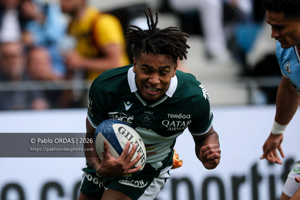 Théo Attissogbe, lors du match de Top 14 entre l'Aviron bayonnais et la Section paloise, le 18 avril 2026 au stade Jean Dauger de Bayonne, France (Photo Pablo ORDAS)