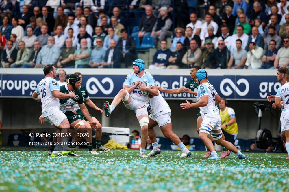 Arthur Iturria, lors du match de Top 14 entre l'Aviron bayonnais et la Section paloise, le 18 avril 2026 au stade Jean Dauger de Bayonne, France (Photo Pablo ORDAS)