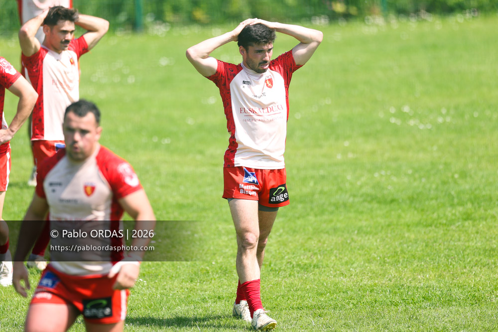 Julien Larroudé, lors du match de Nationale 2 entre l'Anglet olympique et Mauléon, le 19 avril 2026 au stade Saint-Jean d'Anglet, France (Photo Pablo ORDAS)