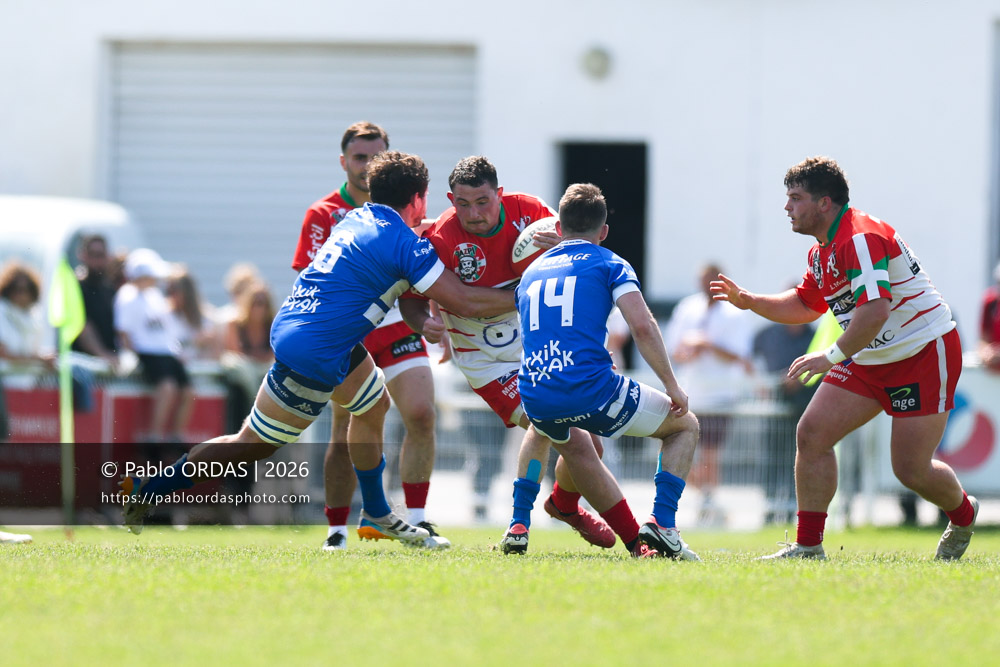 Ximun Loustau, lors du match de Nationale 2 entre l'Anglet olympique et Mauléon, le 19 avril 2026 au stade Saint-Jean d'Anglet, France (Photo Pablo ORDAS)