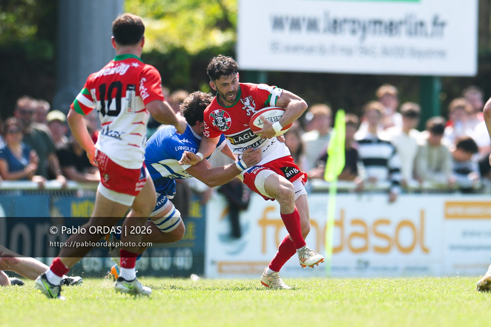 Antton Pribat, lors du match de Nationale 2 entre l'Anglet olympique et Mauléon, le 19 avril 2026 au stade Saint-Jean d'Anglet, France (Photo Pablo ORDAS)