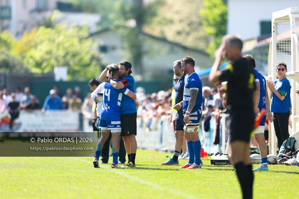 Bastien Fischer, Benoit Bonetti, lors du match de Nationale 2 entre l'Anglet olympique et Mauléon, le 19 avril 2026 au stade Saint-Jean d'Anglet, France (Photo Pablo ORDAS)
