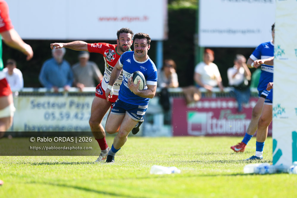 Bixente Layan, lors du match de Nationale 2 entre l'Anglet olympique et Mauléon, le 19 avril 2026 au stade Saint-Jean d'Anglet, France (Photo Pablo ORDAS)