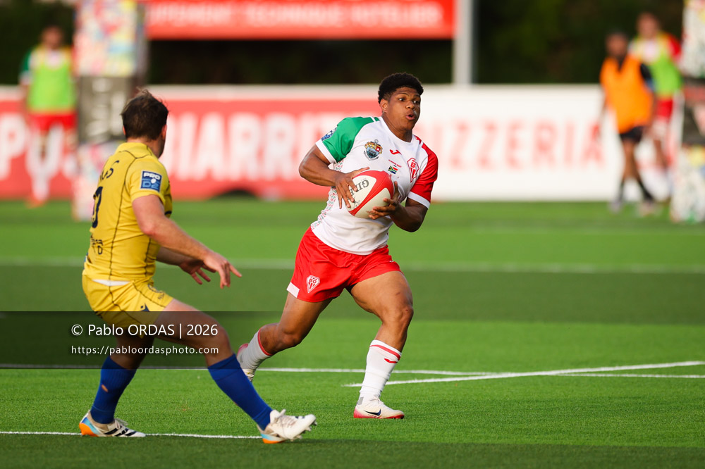 Joe Jonas, lors du match de Pro D2 entre le Biarritz olympique et Nevers, le 10 avril 2026 au stade Aguiléra de Biarritz, France (Photo Pablo ORDAS)