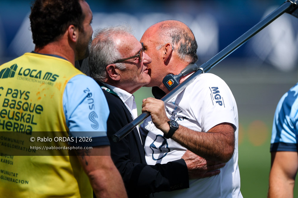 Bernard Pontneau, Joel Rey, lors du match de Top 14 entre l'Aviron bayonnais et la Section paloise, le 18 avril 2026 au stade Jean Dauger de Bayonne, France (Photo Pablo ORDAS)