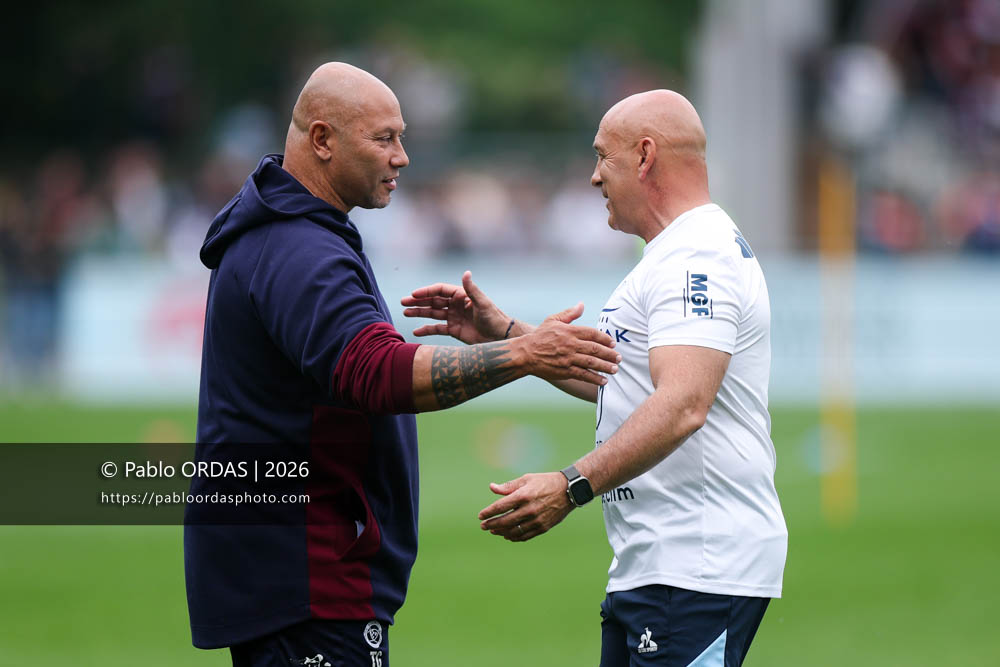 Thibault Giroud, Laurent Travers, lors du match de Top 14 entre l'Aviron bayonnais et l'Union Bordeaux Bègles, le 9 mai 2026 au stade Jean Dauger de Bayonne, France (Photo Pablo ORDAS)