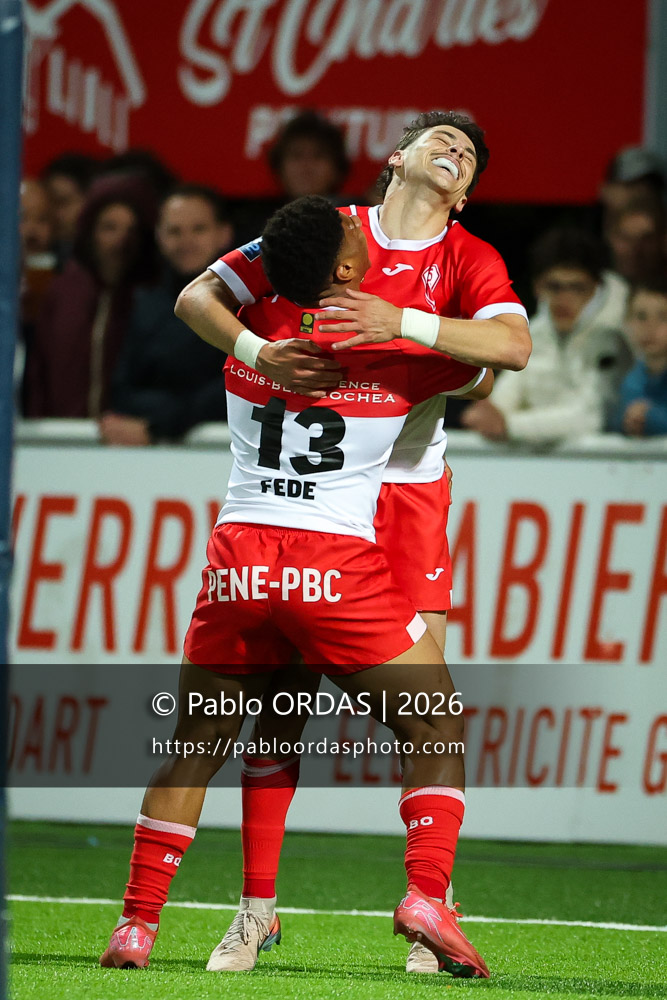 Joe Jonas, Baptiste Fariscot, lors du match de Pro D2 entre le Biarritz olympique et Carcassonne, le 15 mai 2026 au stade Aguiléra de Biarritz, France (Photo Pablo ORDAS)