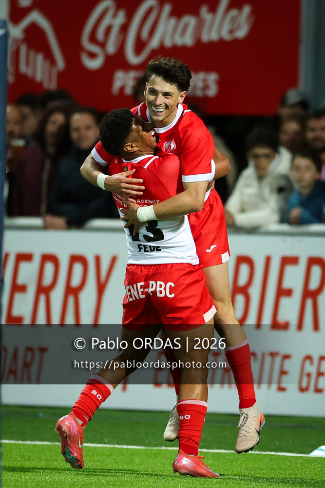 Joe Jonas, Baptiste Fariscot, lors du match de Pro D2 entre le Biarritz olympique et Carcassonne, le 15 mai 2026 au stade Aguiléra de Biarritz, France (Photo Pablo ORDAS)